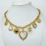 Collier breloques Coure et Nacar