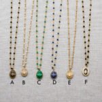 Colliers Vierge Marie Perles Résine – Image 2