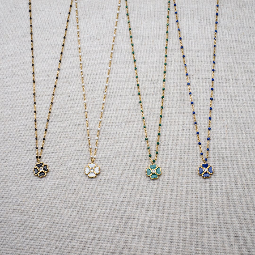 collier perles simple Colliers Résine Fleurs – Image 1