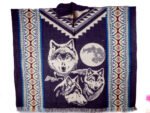 Poncho Alpaga en Motif Loups et Lune – Image 2