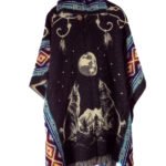 Poncho en Alpaga Geometrique Loup Lune